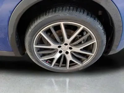 Usado Maserati Levante 275 CV (202 kW) 2019 Azul SUV