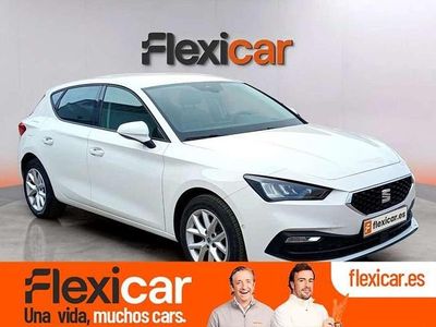 Usado Seat Leon Style 131 CV (96 kW) 2023 Blanco Utilitario