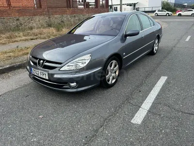 Usado Peugeot 607 204 CV (150 kW) 2007 Gris / plata Berlina