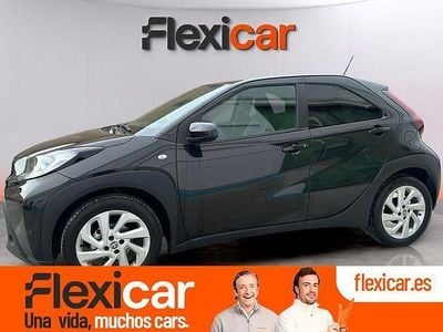 Negro Usado 2024 Toyota Aygo Utilitario | 16.990 € (Un poco caro)