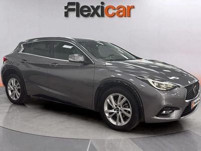Infiniti Q30
