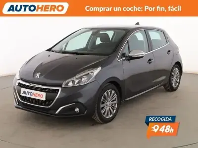 Usado Peugeot 208 Allure 82 CV (60 kW) 2016 Gris Utilitario