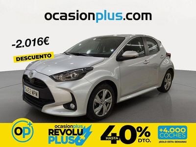 Usado Toyota Yaris Hybrid Active 116 CV (85 kW) 2024 Gris Berlina
