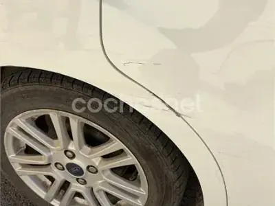 Usado Ford Tourneo Courier Titanium 100 CV (73 kW) 2017 Blanco Monovolumen