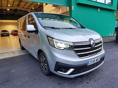 Gris Usado 2023 Renault Trafic Monovolumen | 38.990 €