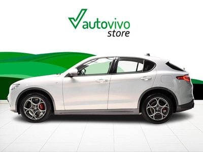 Blanco Usado 2022 Alfa Romeo Stelvio Ti SUV | 33.900 € (Precio justo)