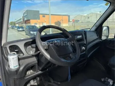 Usado Iveco Daily 136 CV (100 kW) 2012 Azul Pickup/Camioneta