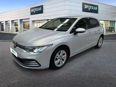Usado VW Golf VIII Life 110 CV (80 kW) 2022 Gris Berlina