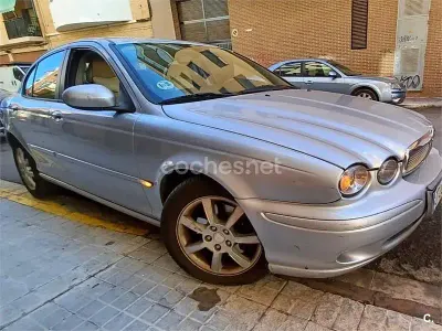 Usado Jaguar X-type Classic 155 CV (114 kW) 2007 Gris / plata Berlina