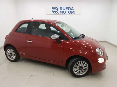 Usado Fiat 500 Lounge 69 CV (50 kW) 2017 Rojo Berlina