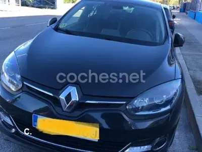 Usado Renault Mégane III Bose Edition 130 CV (95 kW) 2015 Negro Berlina