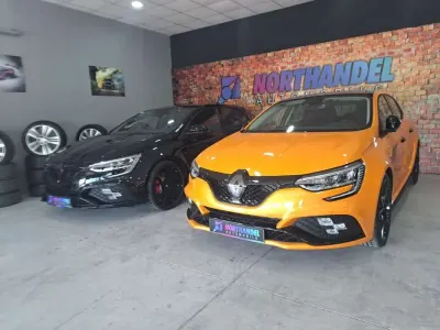 Usado Renault Mégane IV R.S. 300 CV (220 kW) 2023 Naranja Utilitario