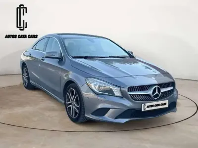 Usado Mercedes CLA200 Urban 136 CV (100 kW) 2016 Gris Coupe