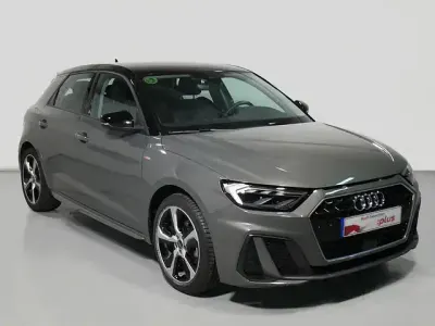 Usado Audi A1 110 CV (80 kW) 2022 Gris SUV