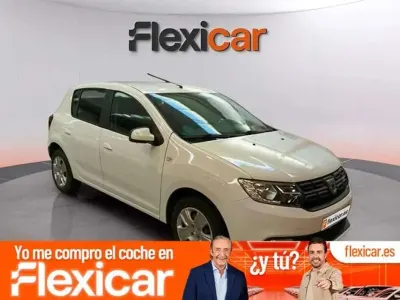 Usado Dacia Sandero Comfort 95 CV (69 kW) 2020 Blanco Utilitario