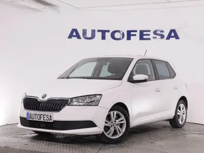 Usado Skoda Fabia 95 CV (69 kW) 2021 Blanco Utilitario