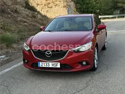 Usado Mazda 6 Luxury 175 CV (128 kW) 2013 Rojo Berlina