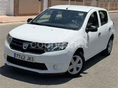 Usado Dacia Sandero Ambiance 75 CV (55 kW) 2015 Blanco Berlina