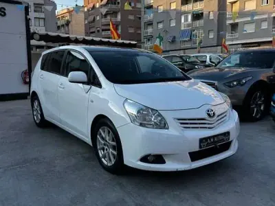 Usado Toyota Verso 126 CV (92 kW) 2010 Blanco Monovolumen
