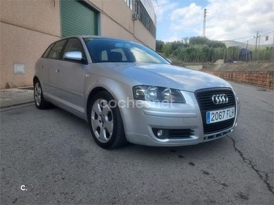 Gris / plata Usado 2007 Audi A3 Attraction Berlina | 7699 € (Precio justo)