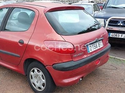 Granate Usado 2001 Peugeot 206 Berlina | 1000 € (Un poco caro)