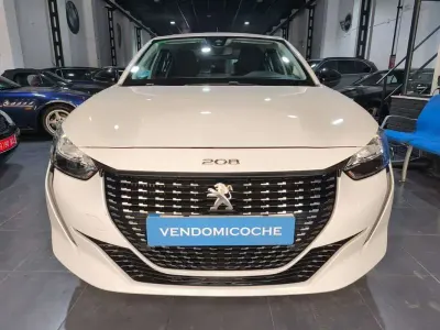 Usado Peugeot 208 Allure 99 CV (72 kW) 2022 Blanco Utilitario