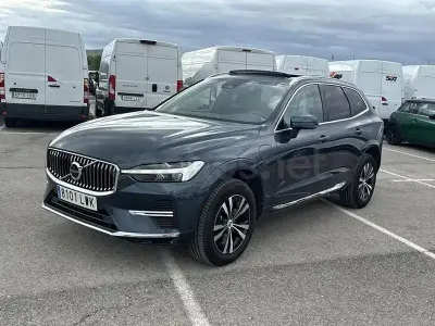 Begagnad Volvo XC60 R-Design 340 HK (250 kW) 2022 Grå SUV