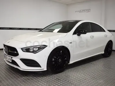 Usado Mercedes CLA180 136 CV (100 kW) 2020 Blanco Coupe