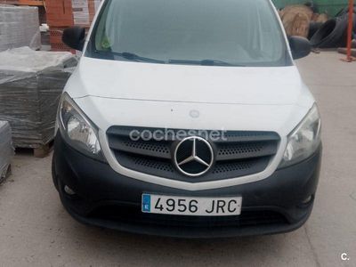 Blanco Usado 2021 Mercedes Citan 108 Familiar | 8000 €