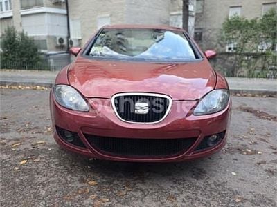 Rojo Usado 2006 Seat Leon Reference Berlina | 3200 € (Precio justo)