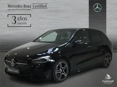 Usado Mercedes B200 150 CV (110 kW) 2023 Negro Utilitario