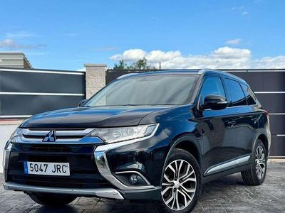 Usado Mitsubishi Outlander Motion 150 CV (110 kW) 2016 Negro SUV