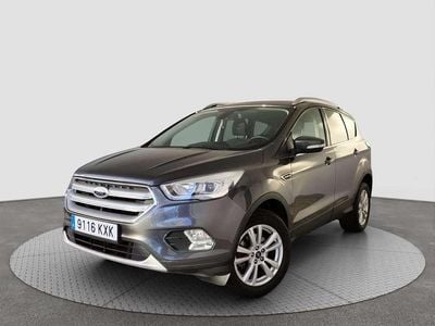 Usado Ford Kuga Trend 150 CV (110 kW) 2019 Gris / plata SUV