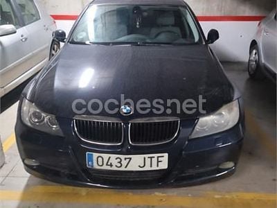 Usado BMW 320 163 CV (119 kW) 2007 Azul Familiar