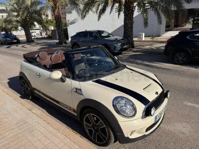 Usado Mini Cooper S Cabriolet 175 CV (128 kW) 2010 Beige Descapotable
