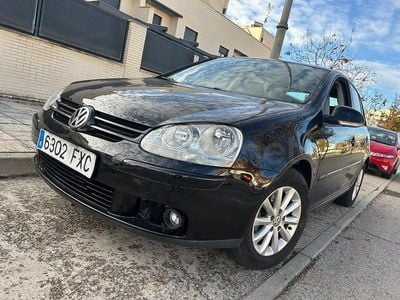 Usado VW Golf V 102 CV (75 kW) 2007 Negro Berlina