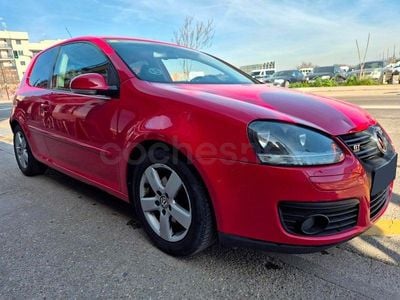 Usado VW Golf V GT 105 CV (77 kW) 2007 Rojo Berlina
