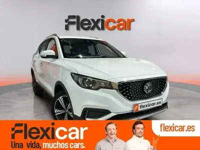 Usado MG ZS Comfort 114 kW (156 CV) 2021 Blanco SUV