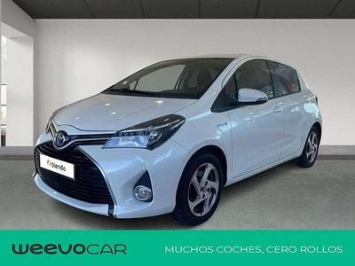 Usado Toyota Yaris Hybrid Active 101 CV (74 kW) 2016 Blanco Berlina