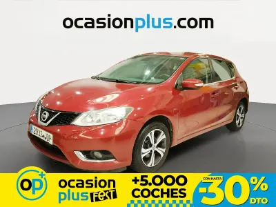 Usado Nissan Pulsar Acenta 116 HP (85 kW) 2015 Vermelho Citadino