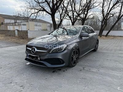 Begagnad Mercedes A200 AMG line 136 HK (100 kW) 2017 Grå Sedan