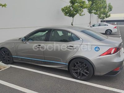 Lexus IS300h