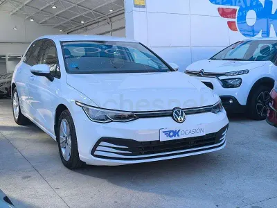 Usado VW Golf VIII 115 CV (84 kW) 2022 Blanco Berlina