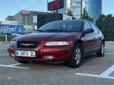 Usado Chrysler Stratus 131 CV (96 kW) 2000 Granate Berlina