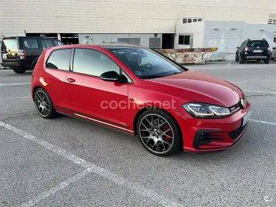 Usado VW Golf VII GTI 245 HP (180 kW) 2019 Vermelho Sedan