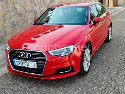 Usado Audi A3 Design 116 CV (85 kW) 2018 Rojo Berlina
