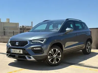 Usado Seat Ateca Style 150 CV (110 kW) 2022 Gris SUV