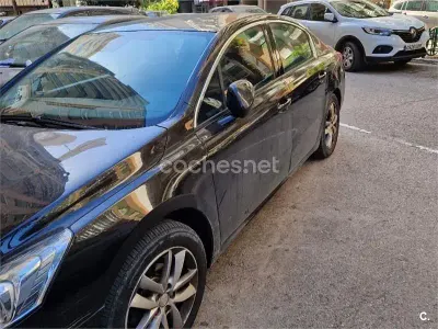 Usado Peugeot 508 Access 112 CV (82 kW) 2012 Negro Berlina