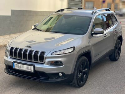 Usado Jeep Cherokee Night Eagle 200 CV (147 kW) 2016 Plata SUV