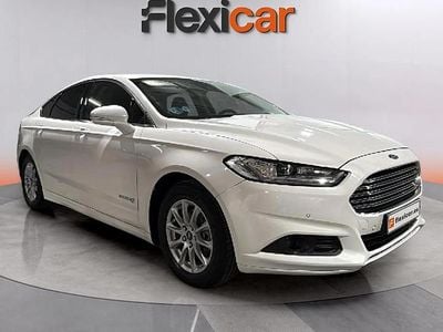 Usado Ford Mondeo Titanium 188 CV (138 kW) 2018 Blanco Berlina